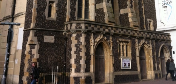 Façade de Fabrica Gallery, Brighton.